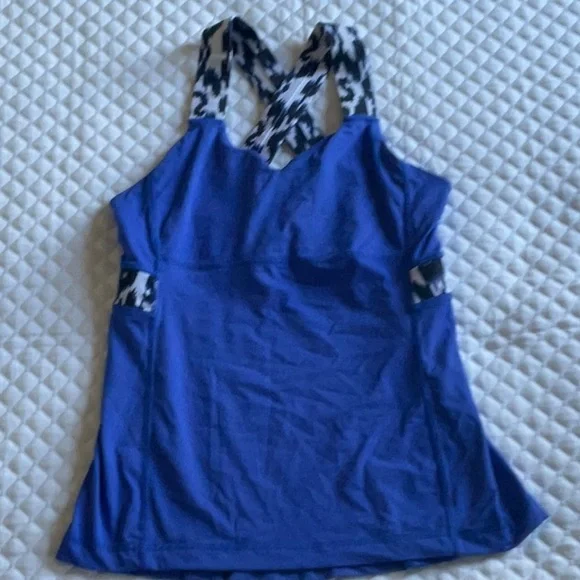 Lululemon Blue Women's Top with Patterned Straps - Picture 3 of 4